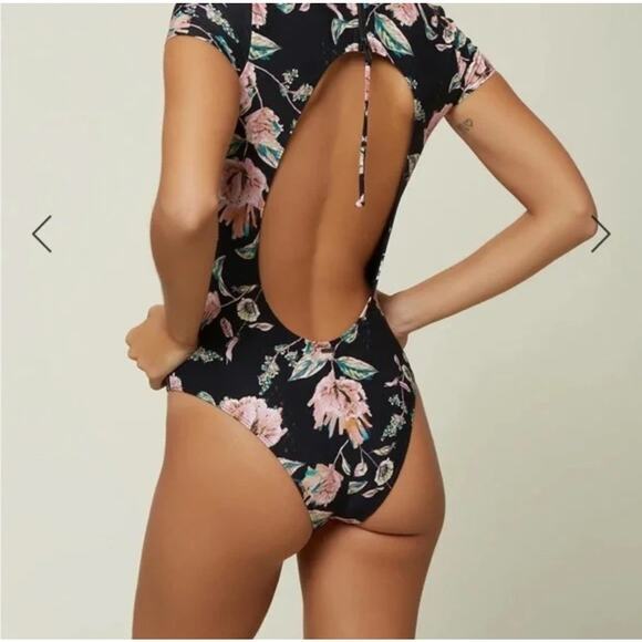 O'NEILL Swimsuit Van Don One Piece Cap Sleeve Open Back Floral One Piece - Picture 2 of 14